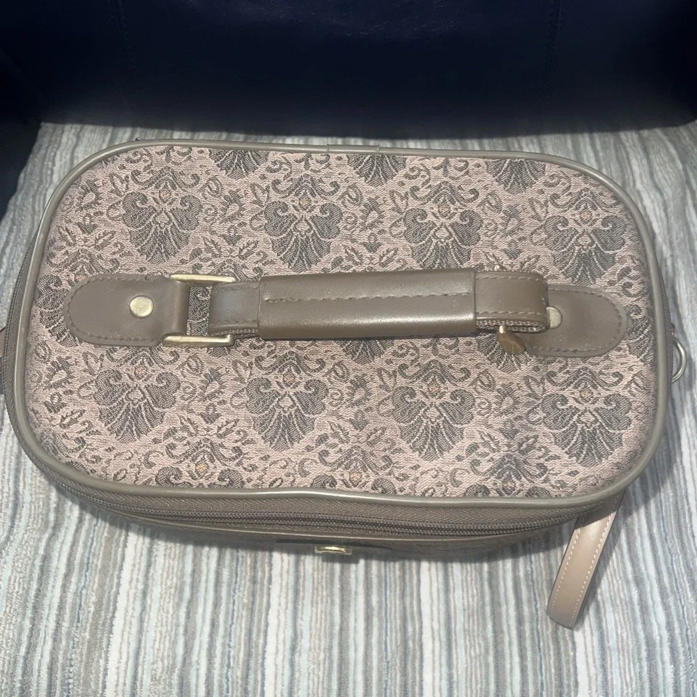 Vintage Etienne Aigner Floral Tapestry Cosmetic Travel Bag Train Carry On Case